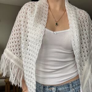 Vintage 70s Specialty House Fashion White Crocheted Shawl Open Weave Tassel Trim